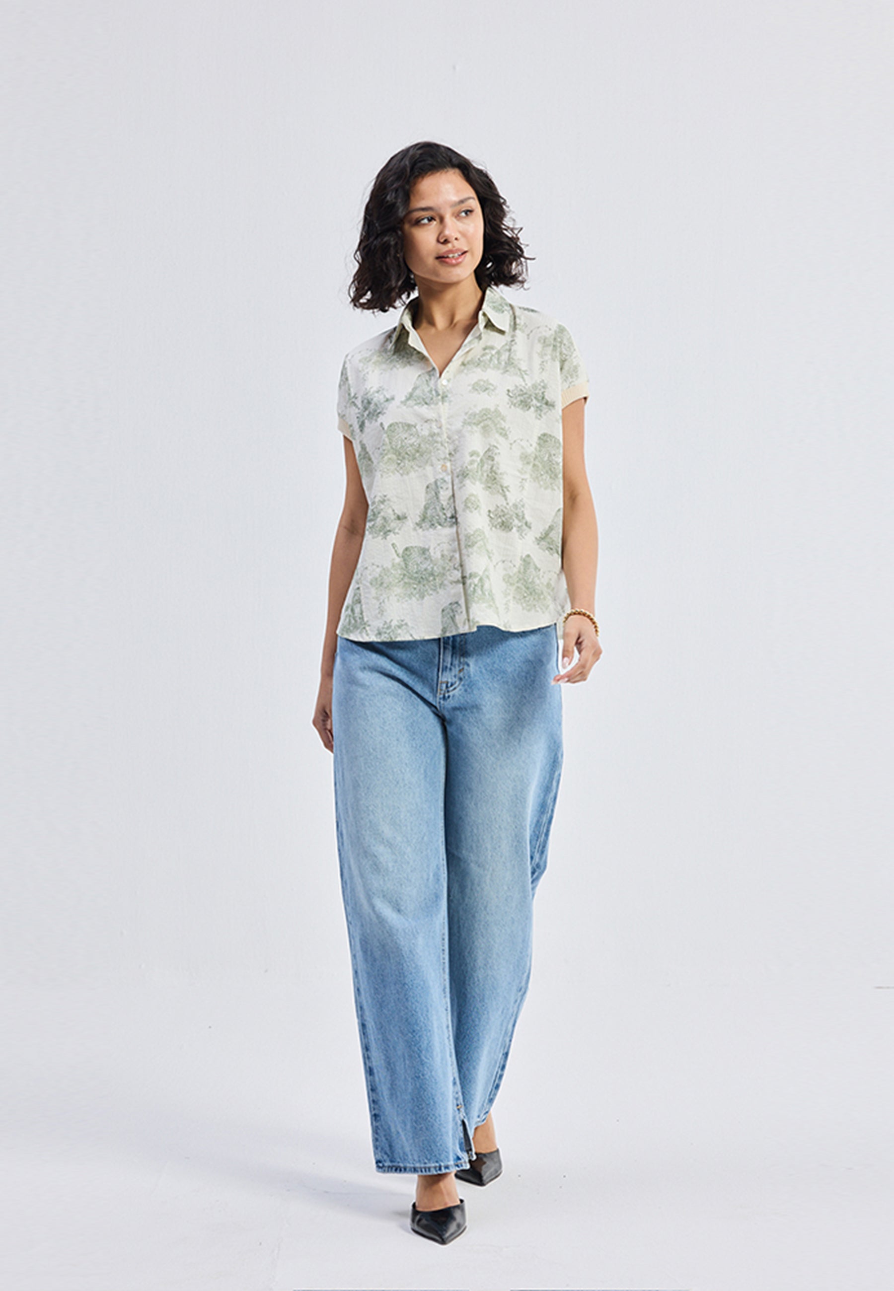 Relaxed Fit Button Down Animal Print Shirt TOPS Reistor