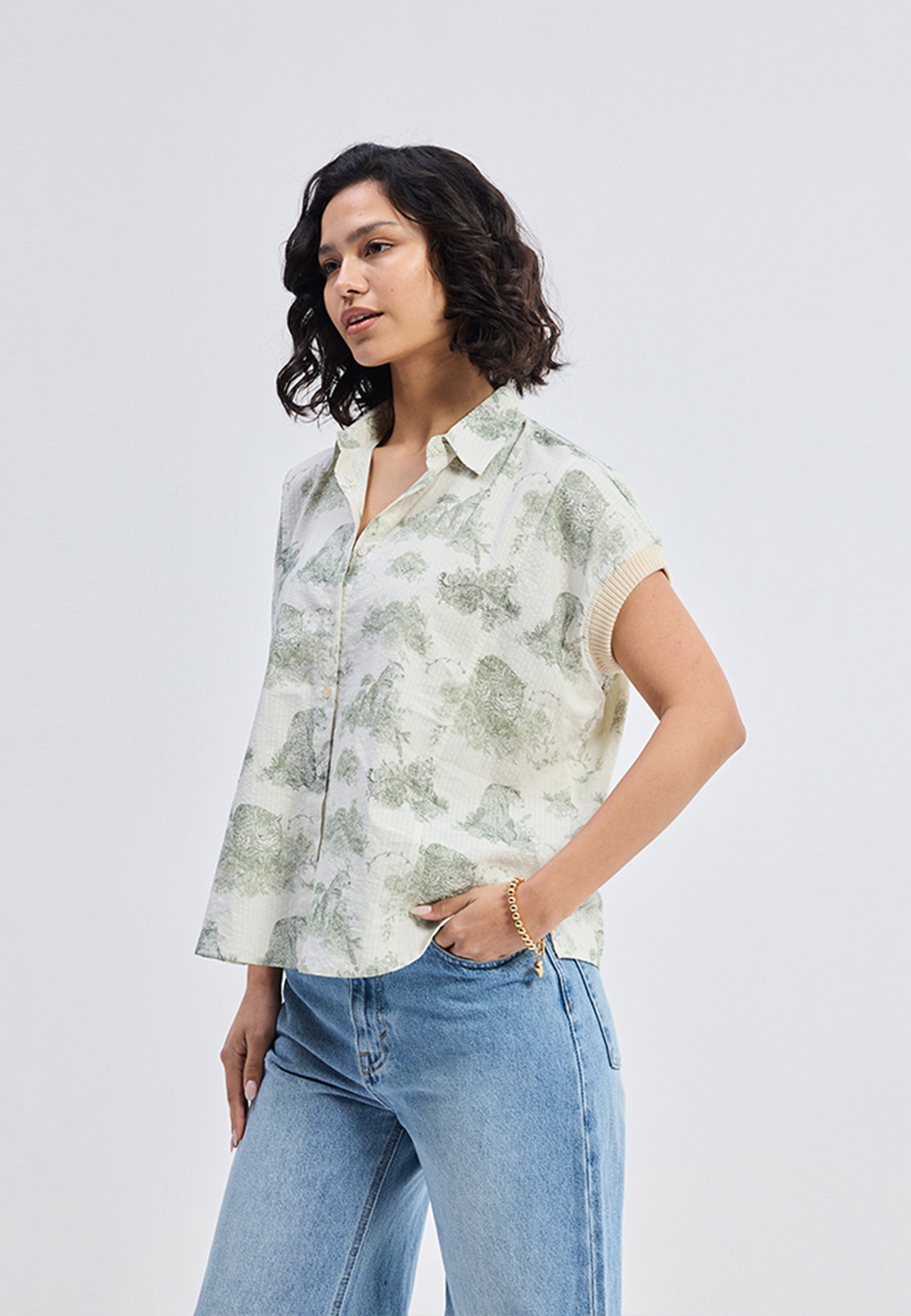 Relaxed Fit Button Down Animal Print Shirt TOPS Reistor
