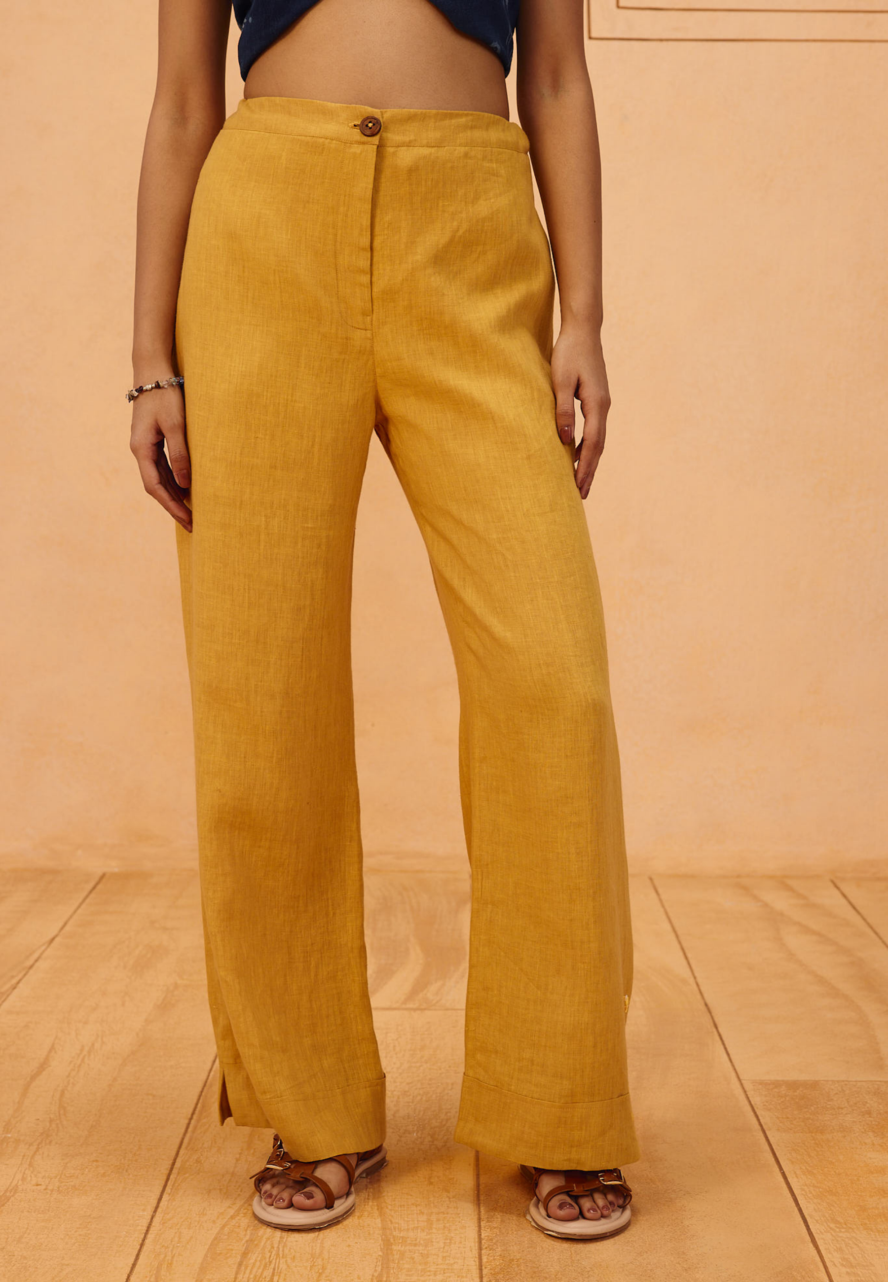 The Ghar Linen Trousers BOTTOMS SUI