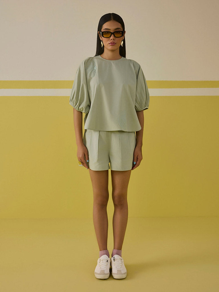 Under The Sunshine Top TOPS SUI