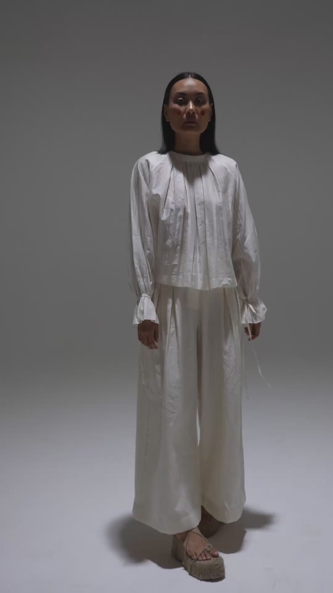 Oru Box Pleat Top TOPS Ahmev