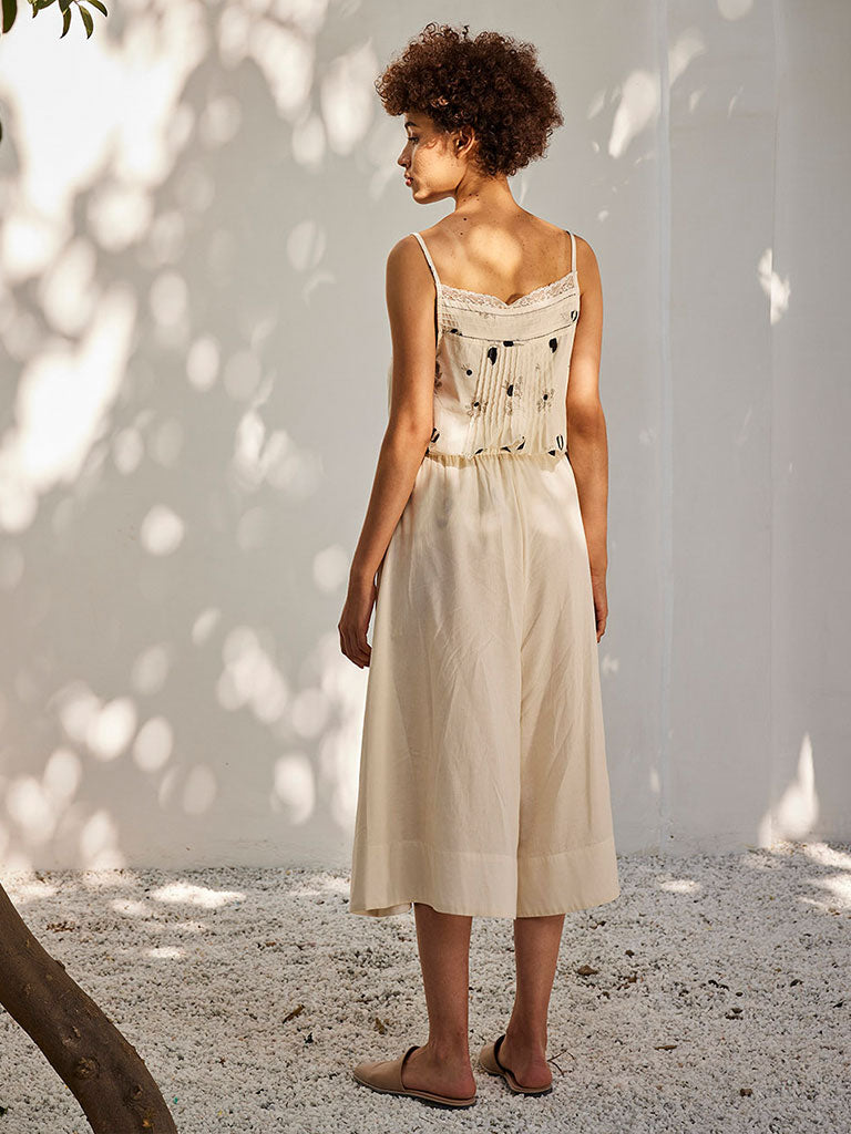 Sweet Mist Culottes BOTTOMS KHARA KAPAS   