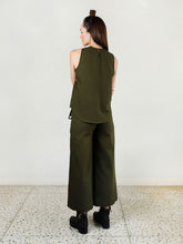 Load image into Gallery viewer, Moss Olive Double Pleat Pants BOTTOMS Rias Jaipur   
